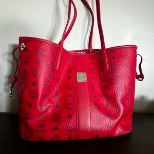 MCM Medium Tote in Red